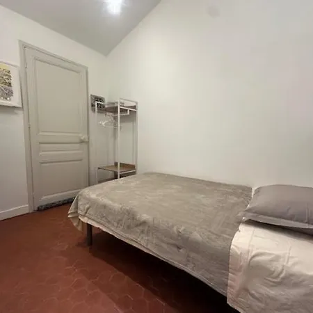 Rue Hoche Apartment